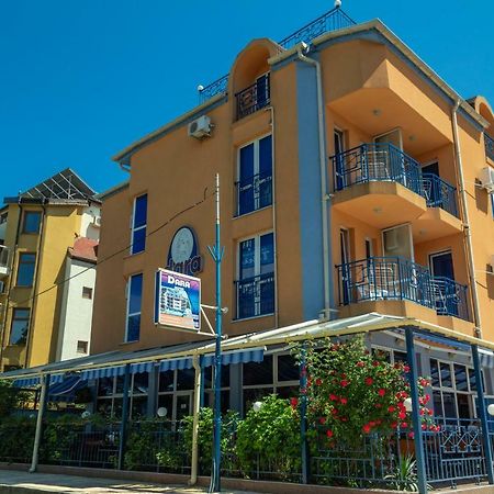 Dara Hotel Primorsko Exteriör bild