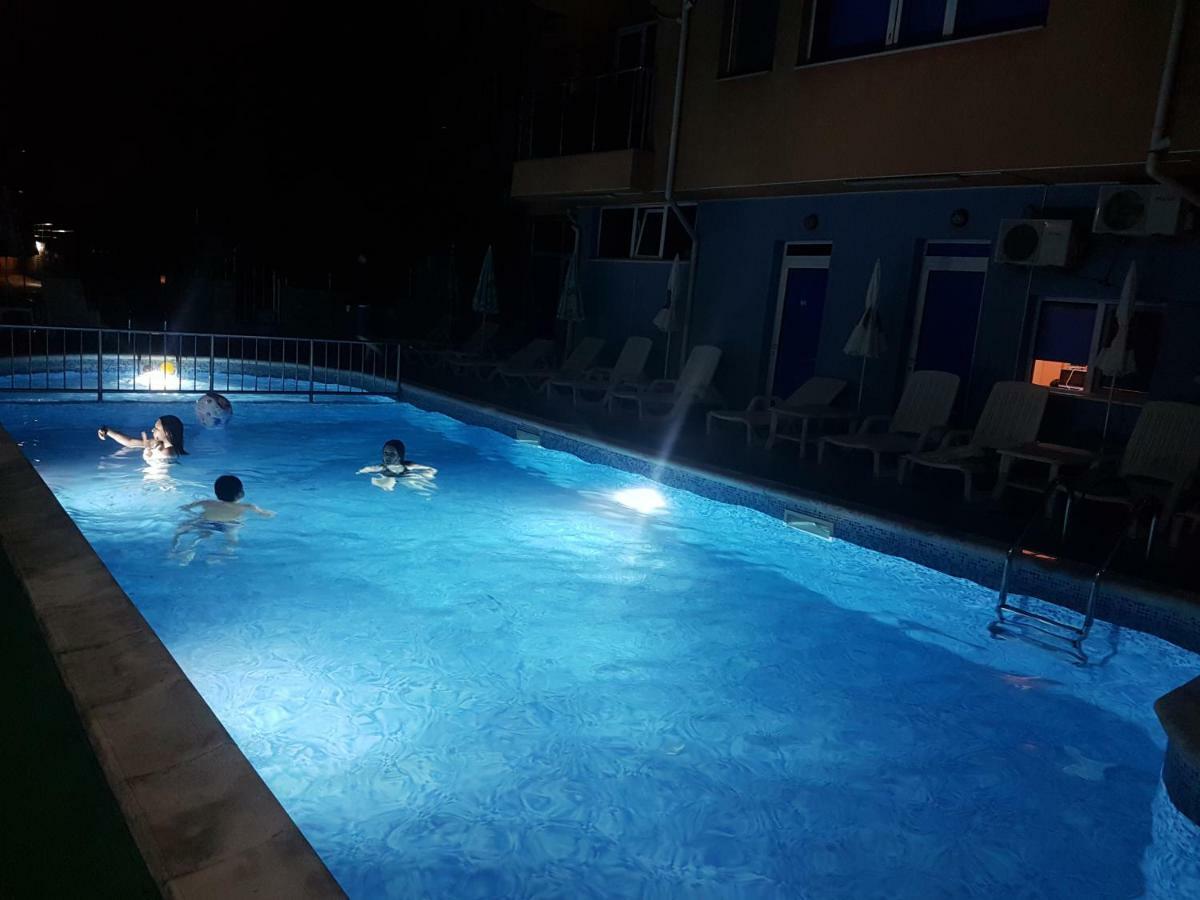 Dara Hotel Primorsko Exteriör bild