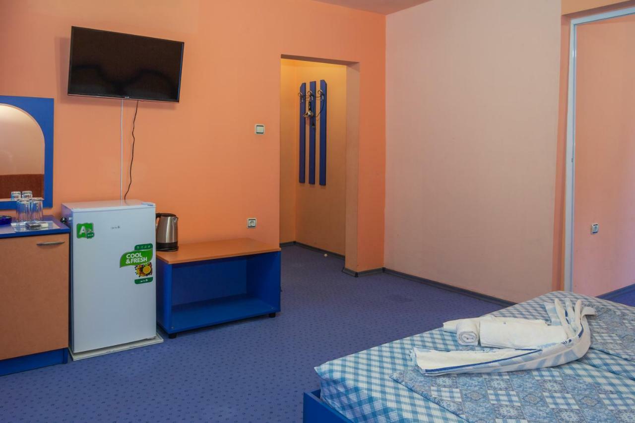 Dara Hotel Primorsko Exteriör bild