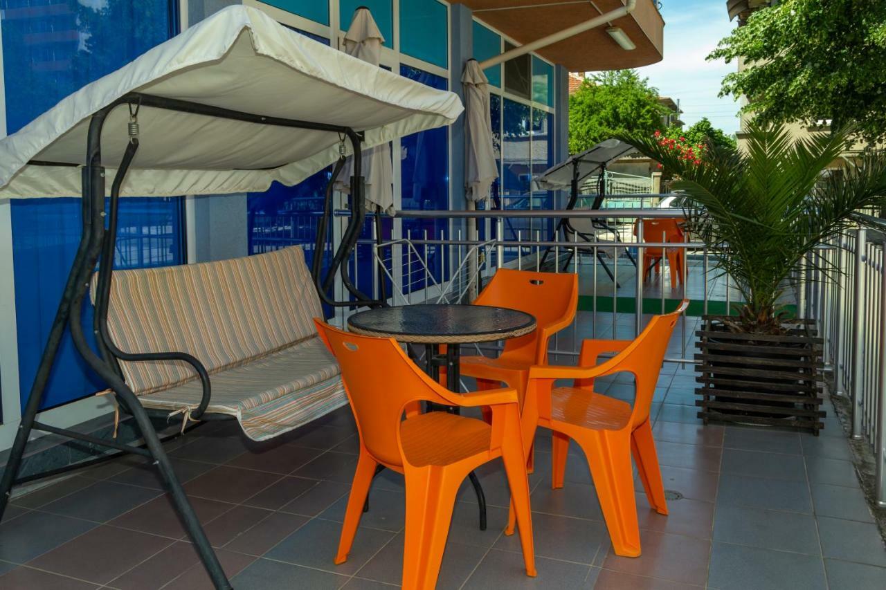 Dara Hotel Primorsko Exteriör bild